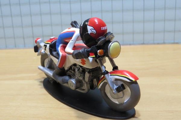 Picture of Joe Bar Chris Deb Suzuki GT750 Roca 1:18 JB109 breuk